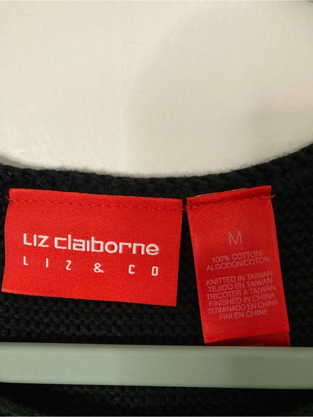 NWT Liz Claiborne Liz & Co Black Knit Sweater Vest Sleeveless Top Medium - Picture 2 of 8
